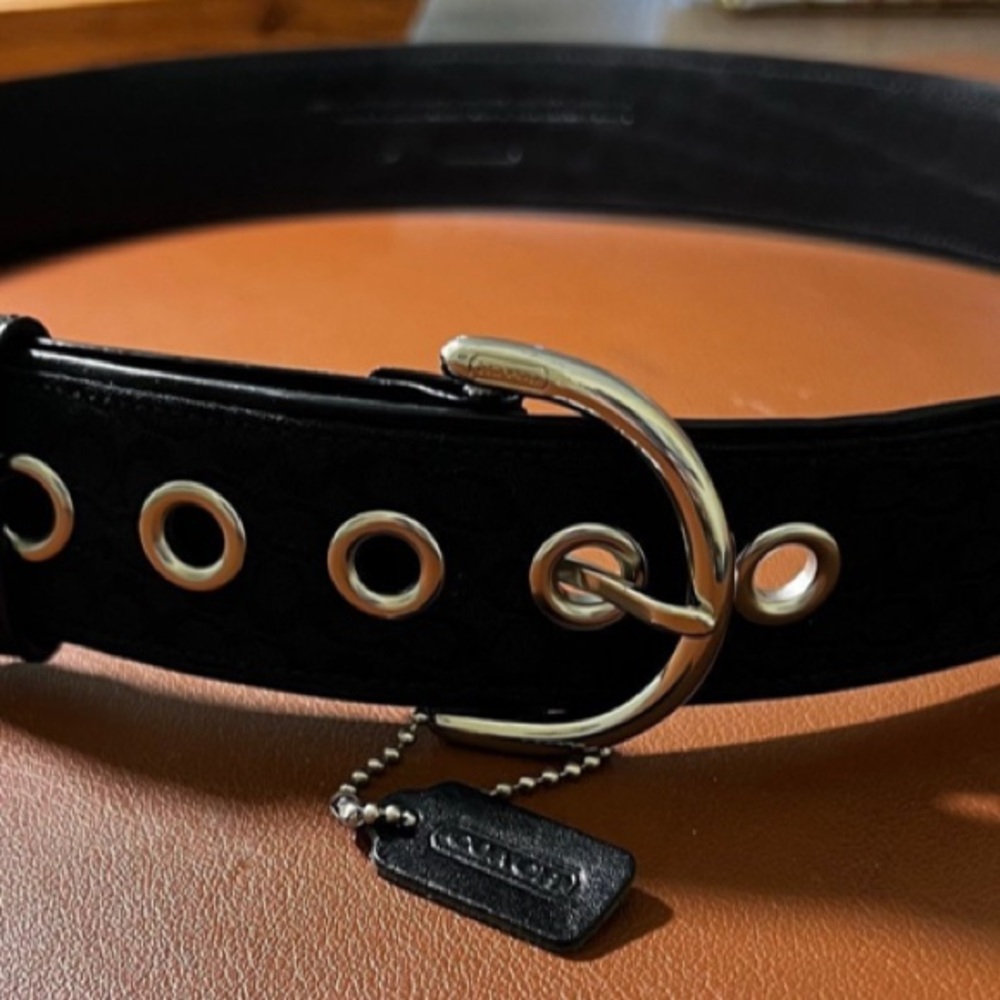 Coach Belt W/ Signature Logo